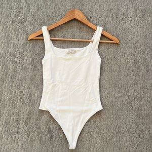 Aritzia Babaton XS white bodysuit